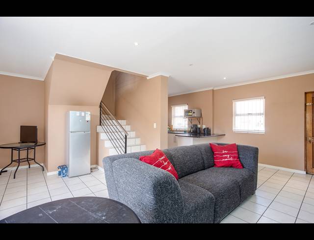 3 BEDROOM DUPLEX FOR SALE IN OAKDALE